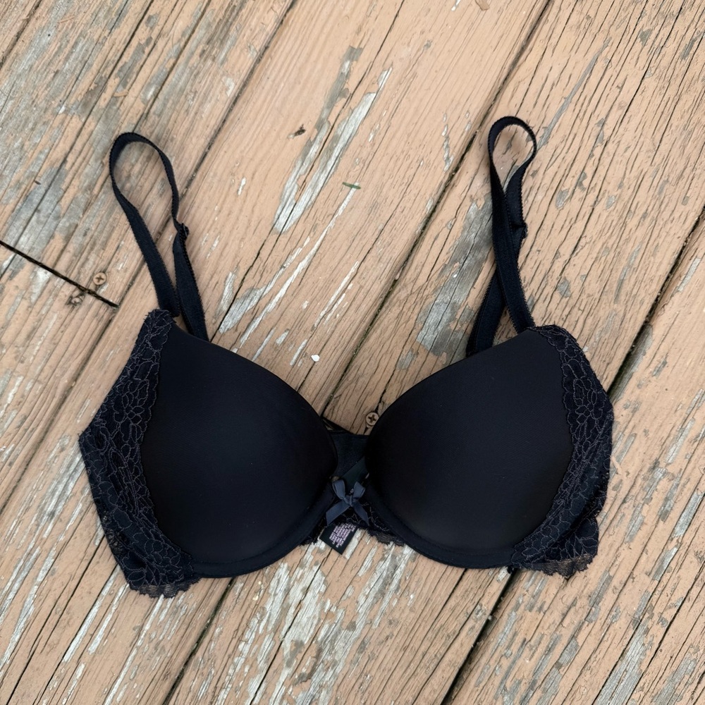 Victorias Secret Dream Angel Push Up Bra size 32D